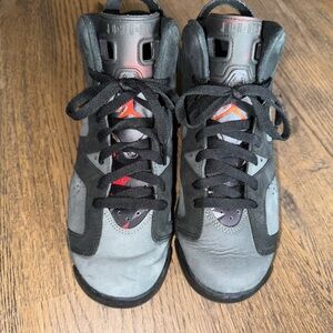 Jordan 6 Retro PSG Paris Saint-Germain. Size 6.5Y. Grey/black